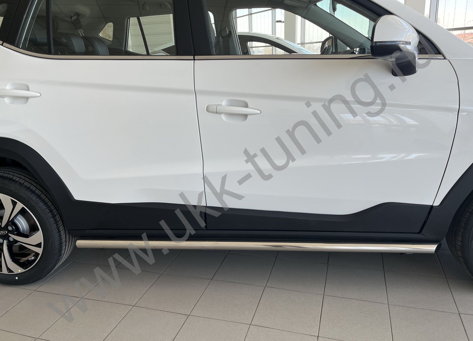 Защита штатного порога труба Москвич 3 с 2022