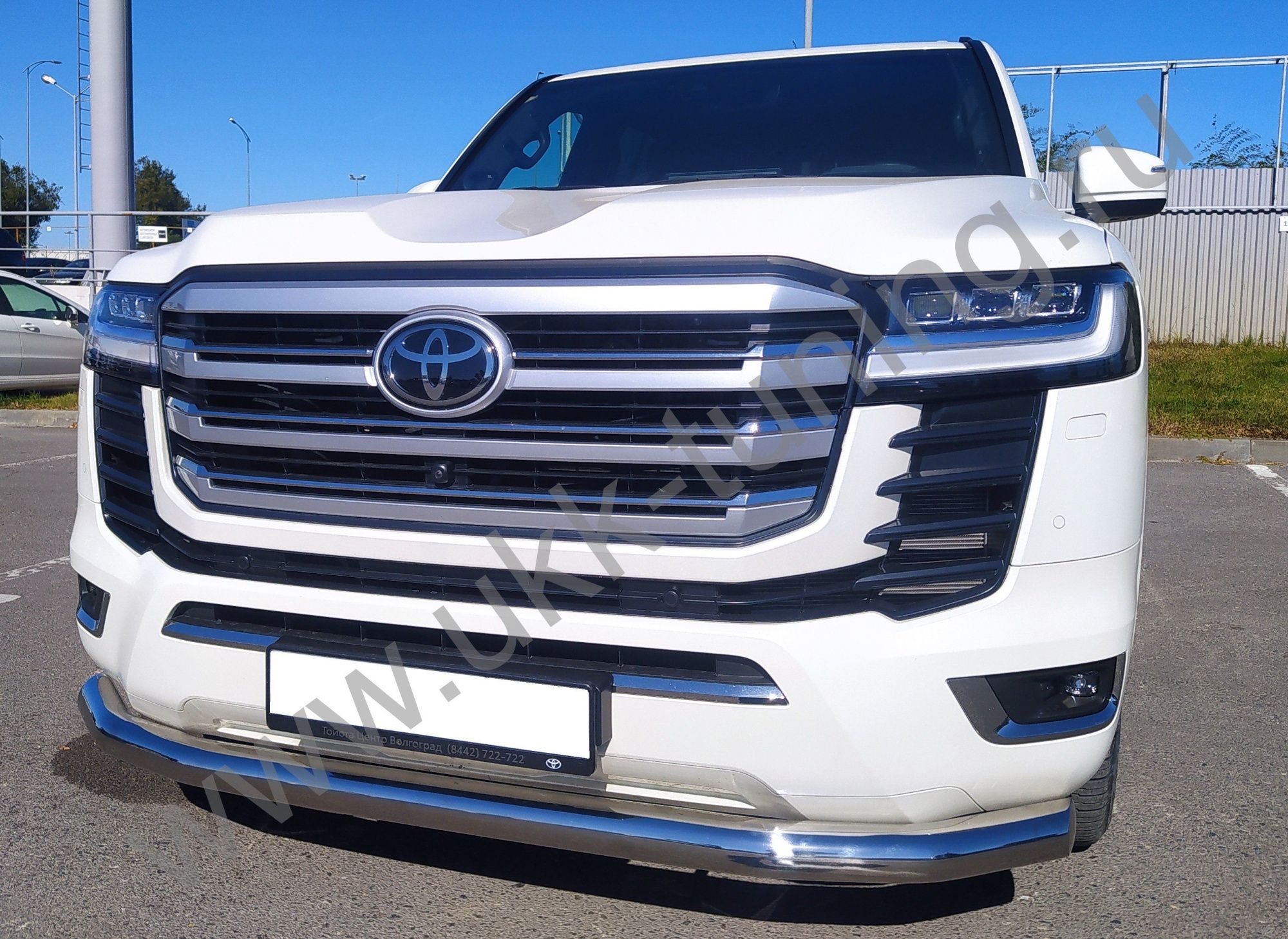 Защита переднего бампера Toyota Land Cruiser 300 c 2021 Защита переднего бампера Toyota Land Cruiser 300 c 2021