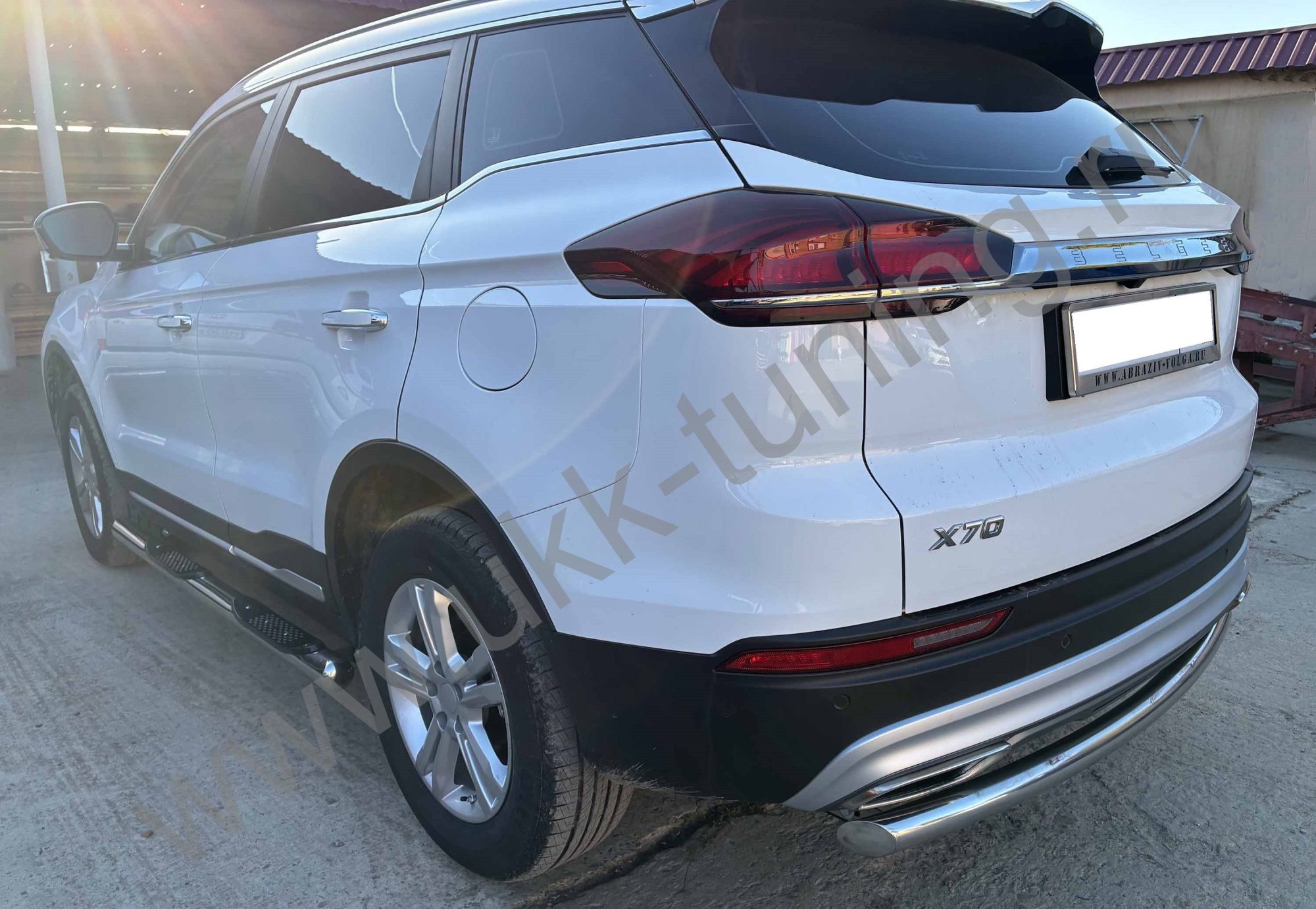 Защита заднего бампера Geely Atlas Pro с 2021