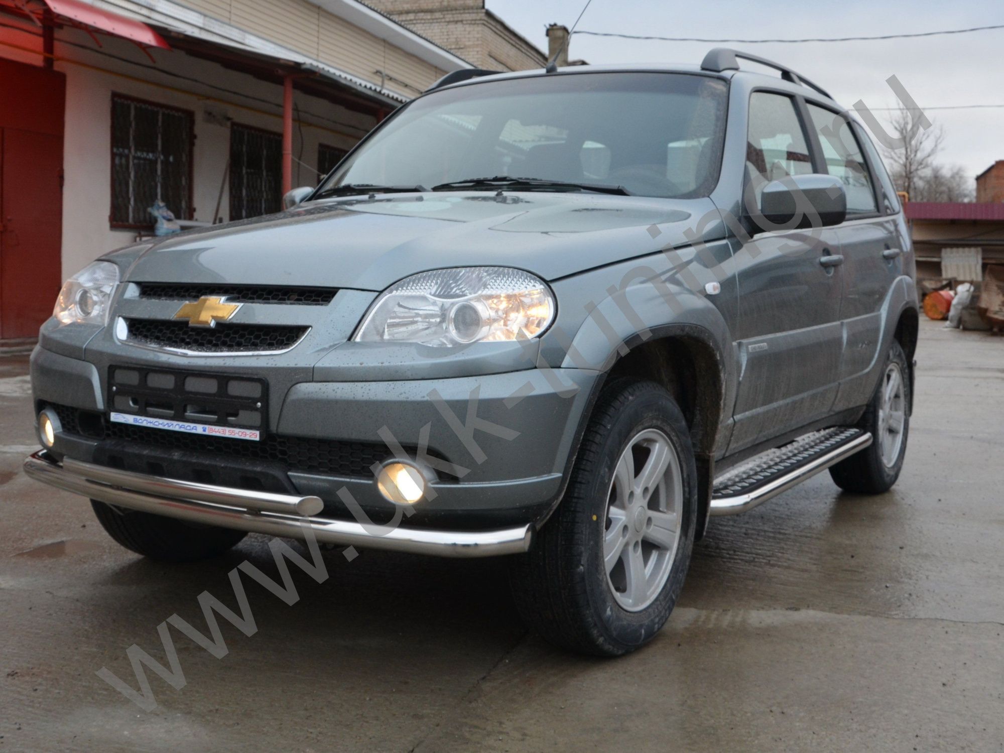 Защита переднего бампера двойная Chevrolet Niva с 2010 Защита переднего бампера двойная Chevrolet Niva с 2010