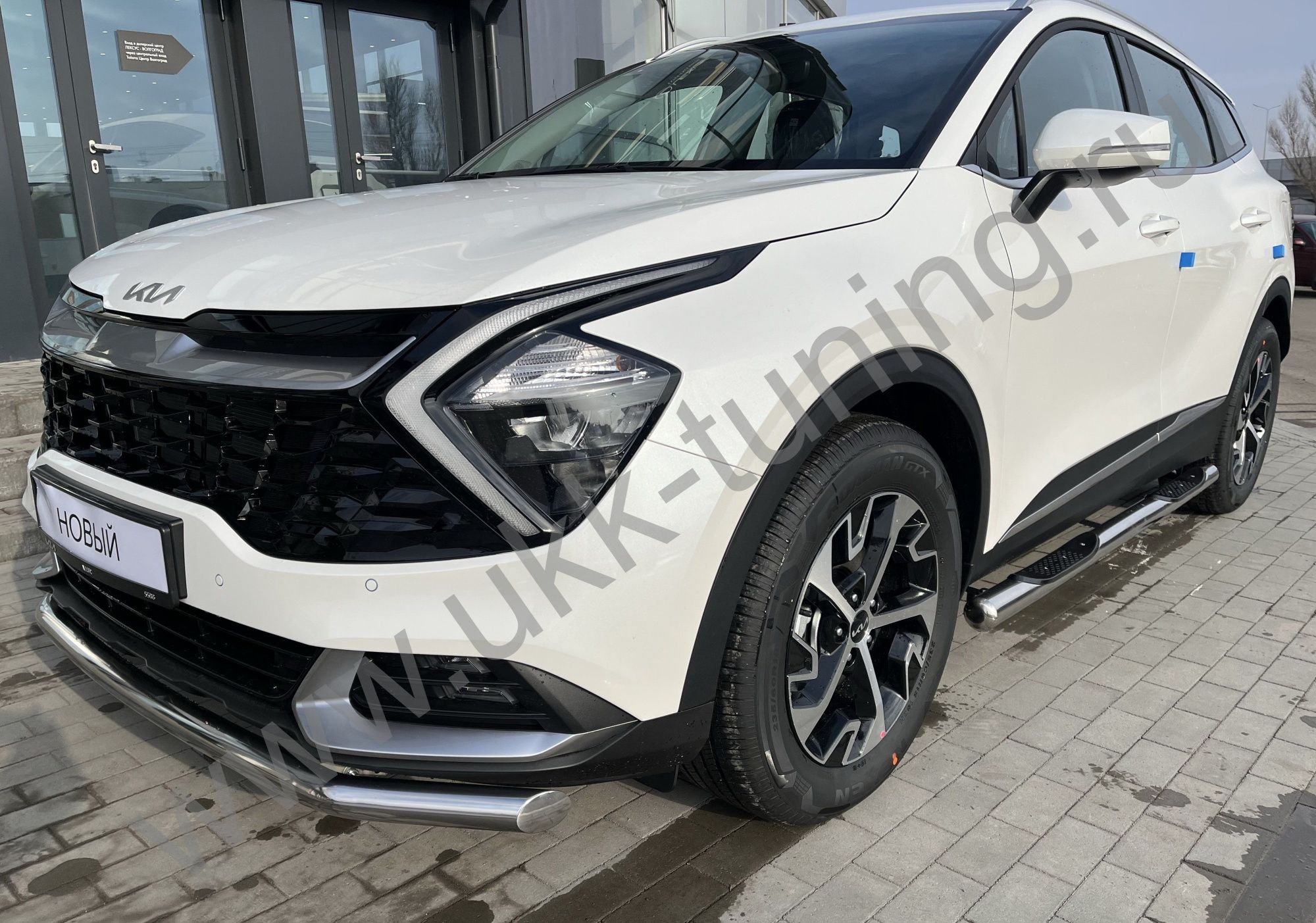 Пороги труба с проступью KIA Sportage 2022 комплектация GT-Line (кроме комплектации Style и X-Line)