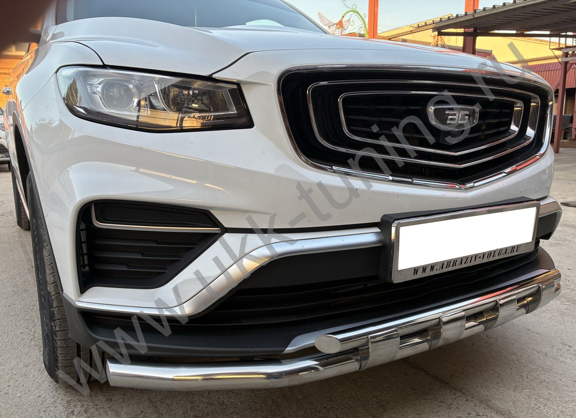 Защита переднего бампера двойная с перемычками Geely Atlas Pro с 2021