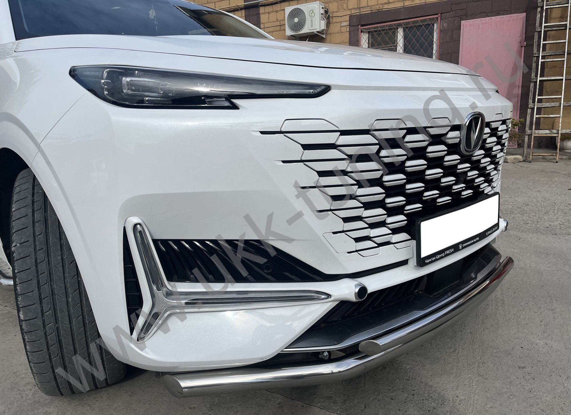 Защита переднего бампера двойная Changan UNI-K