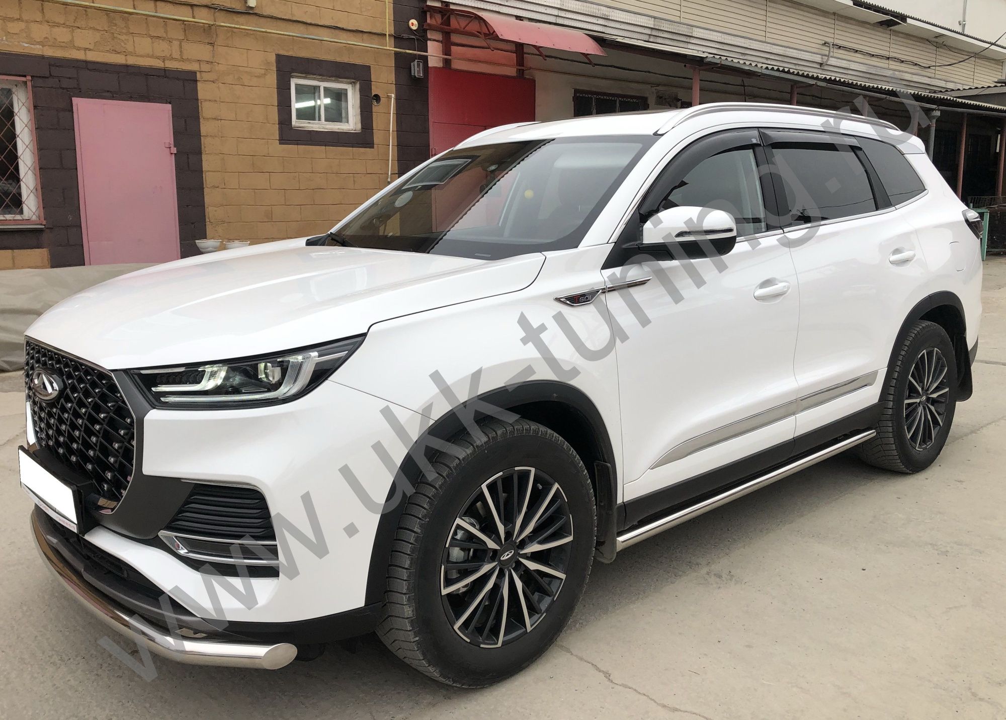 Защита штатного порога труба Chery Tiggo 8 Pro Max 2022