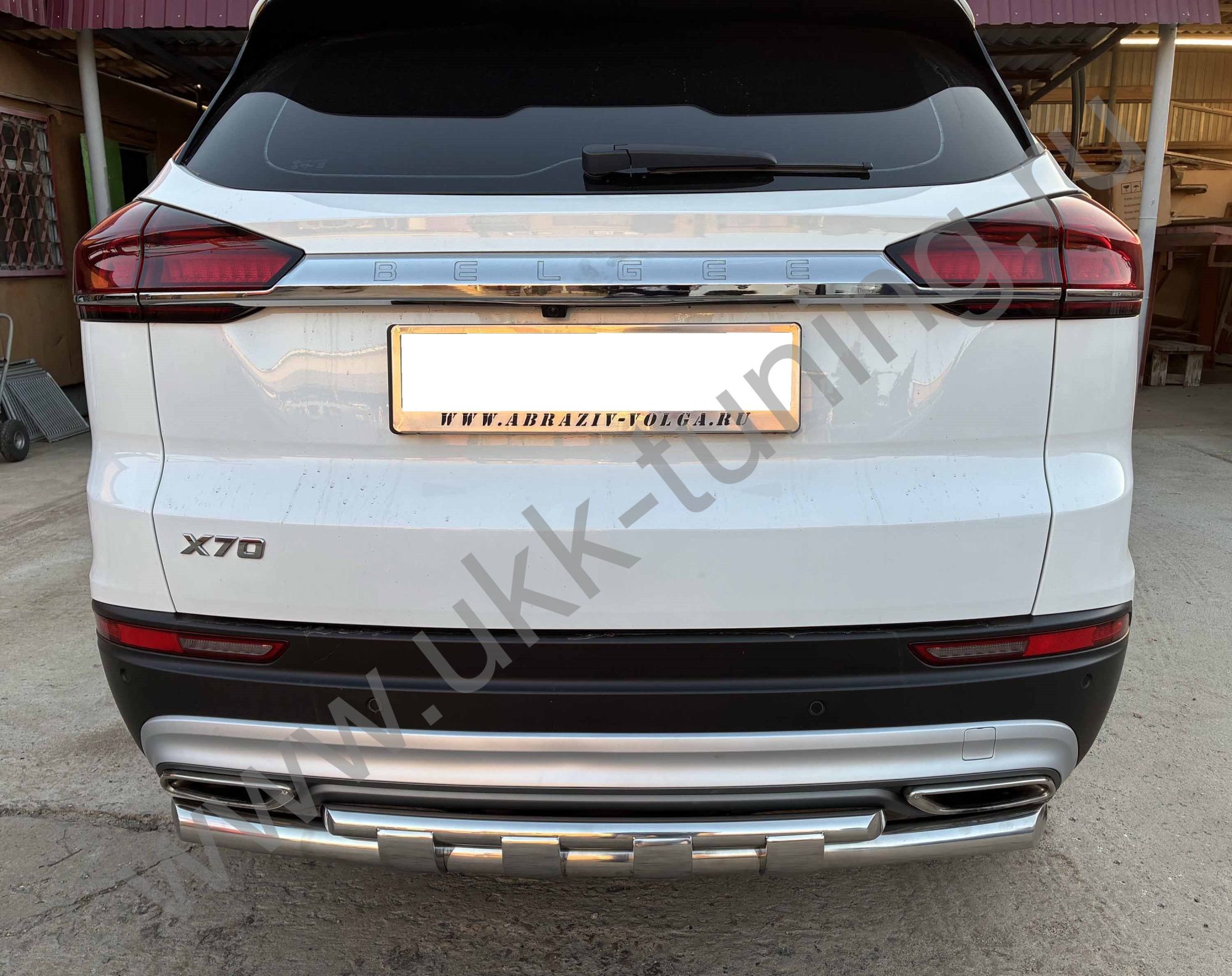 Защита заднего бампера двойная с перемычками  Geely Atlas Pro с 2021