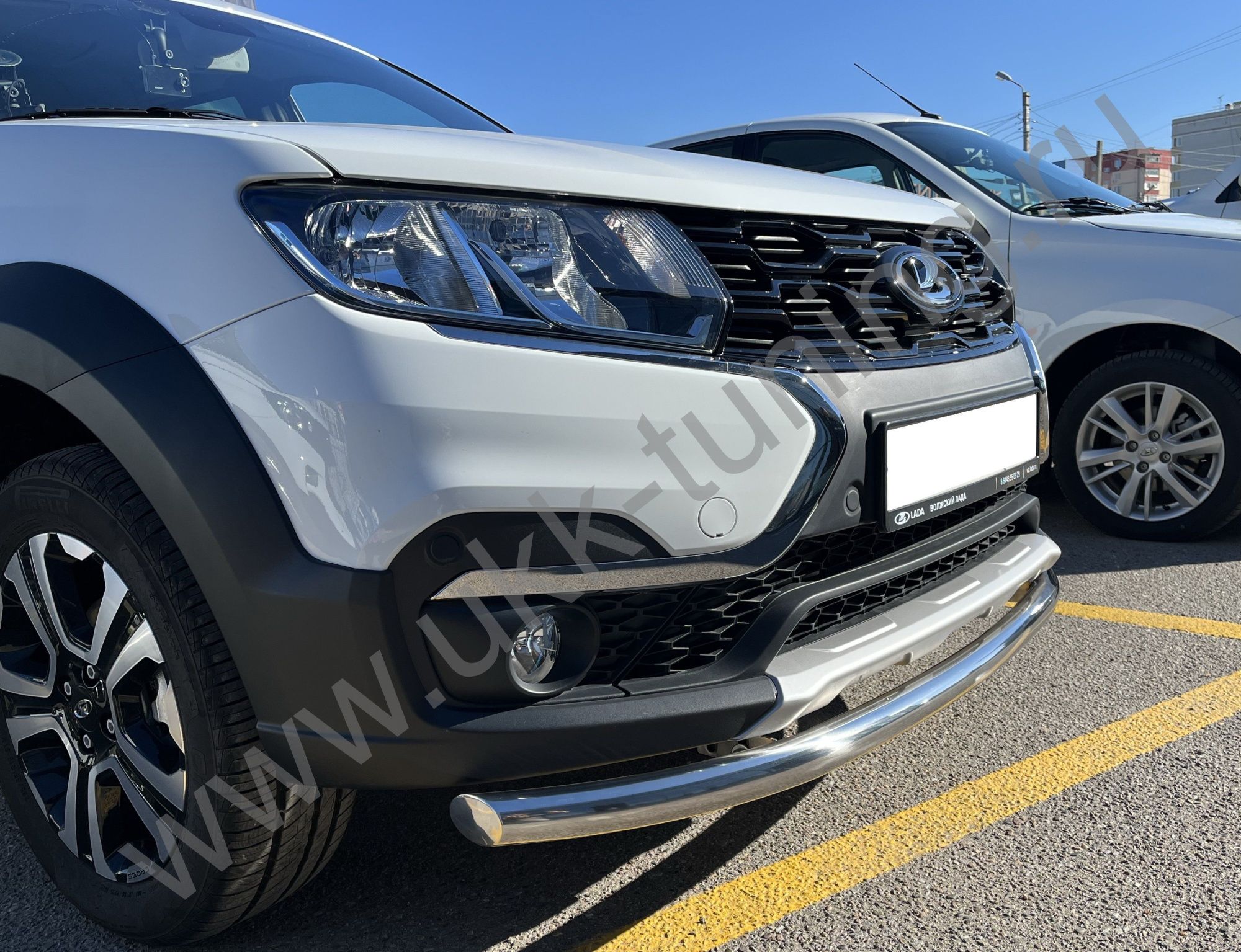Защита переднего бампера Lada Largus Cross с 2021 Защита переднего бампера Lada Largus Cross с 2021