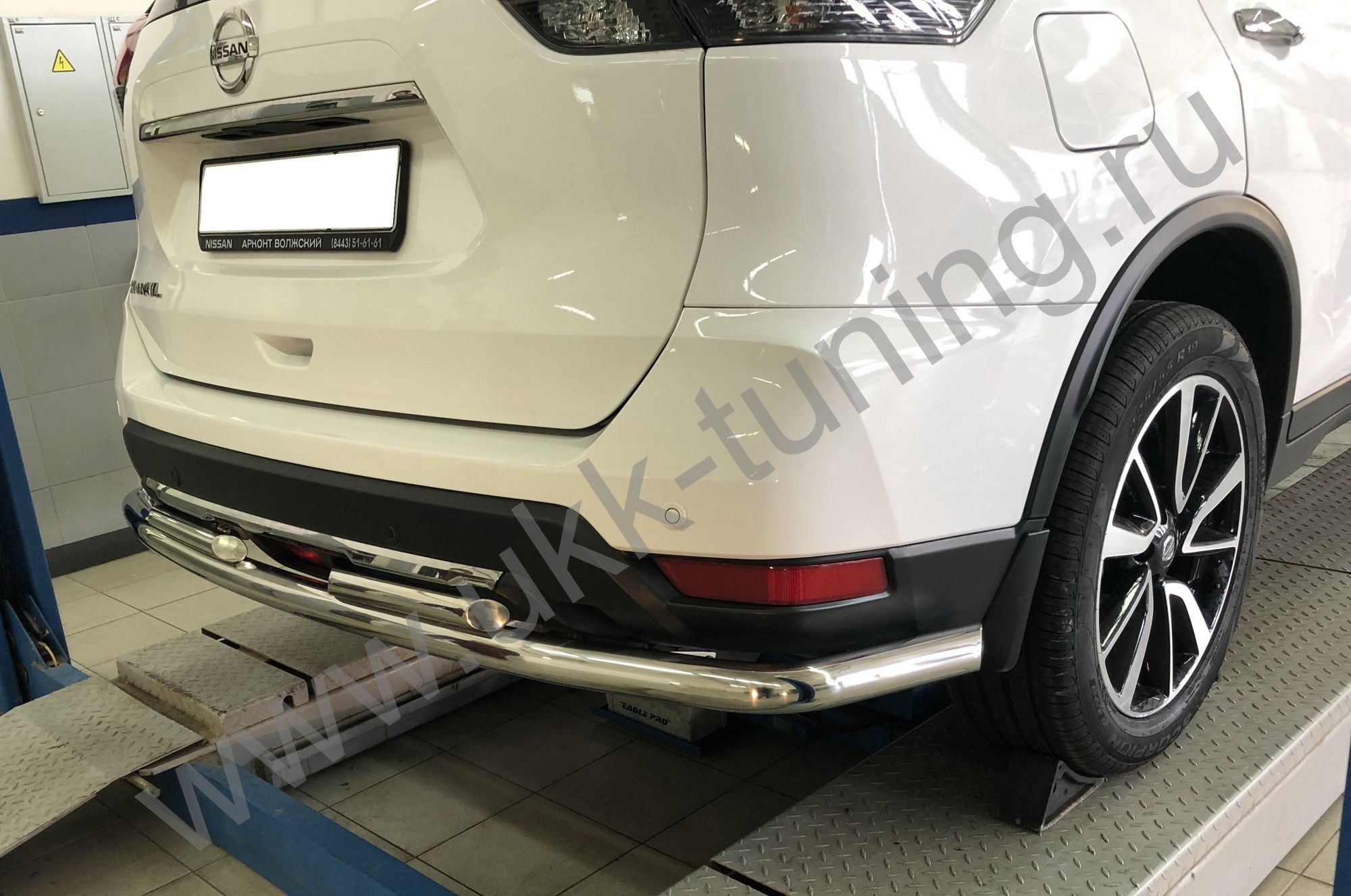 Защита заднего бампера двойная угловая большая Nissan X-trail с 2018 (рестайлинг)