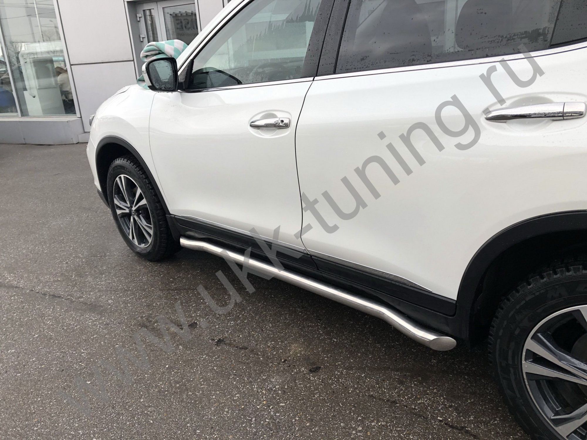 Защита штатного порога труба Nissan X-trail с 2015 (Т32) Третье поколение