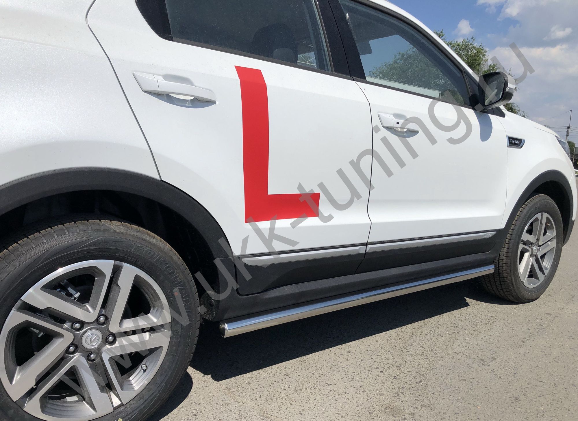 Защита порога Changan CS55 труба