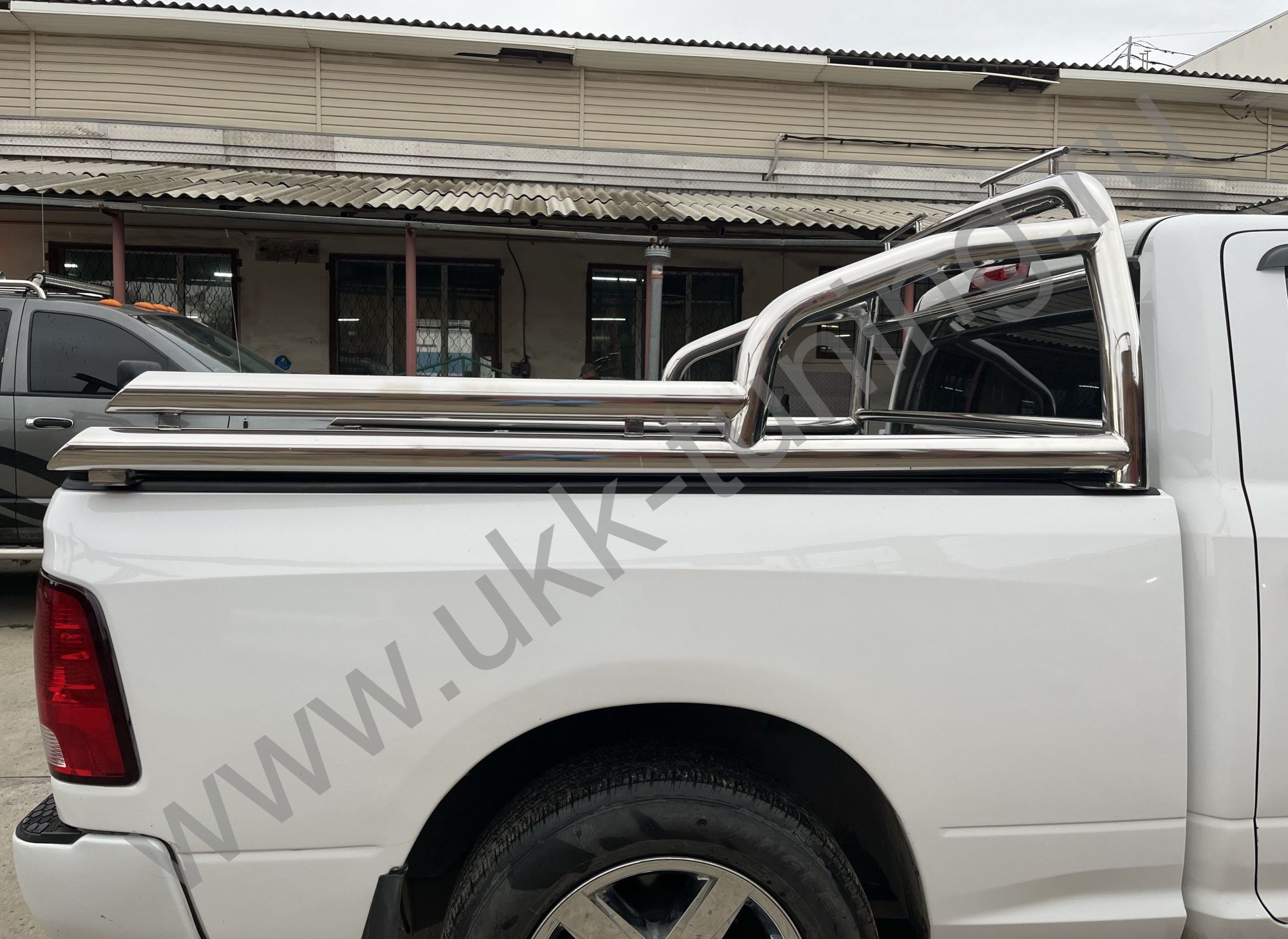 Защитные дуги в кузов Dodge RAM 1500 Crew Cab с 2018-2018