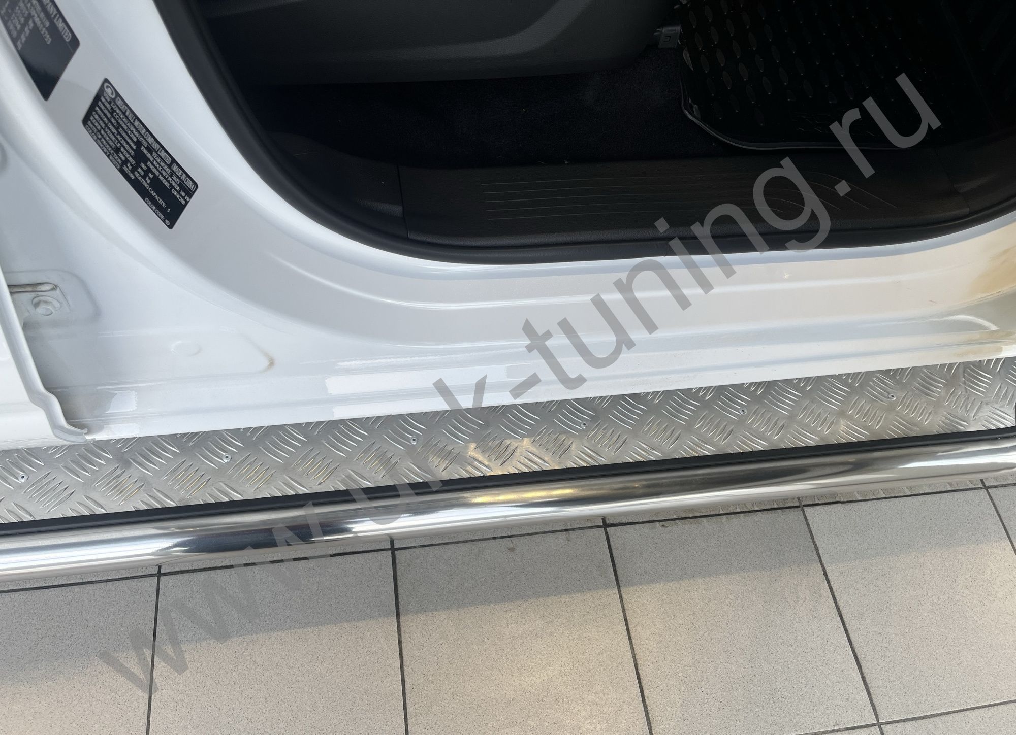 Боковые подножки Great Wall Poer King Kong c 2023 с накладным листом