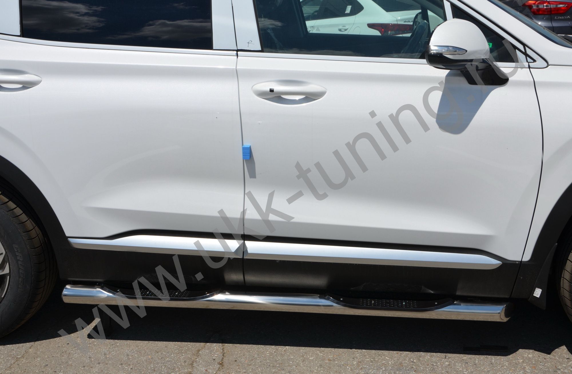 Пороги труба с проступью Hyundai Santa Fe с 2021 Пороги труба с проступью Hyundai Santa Fe с 2021