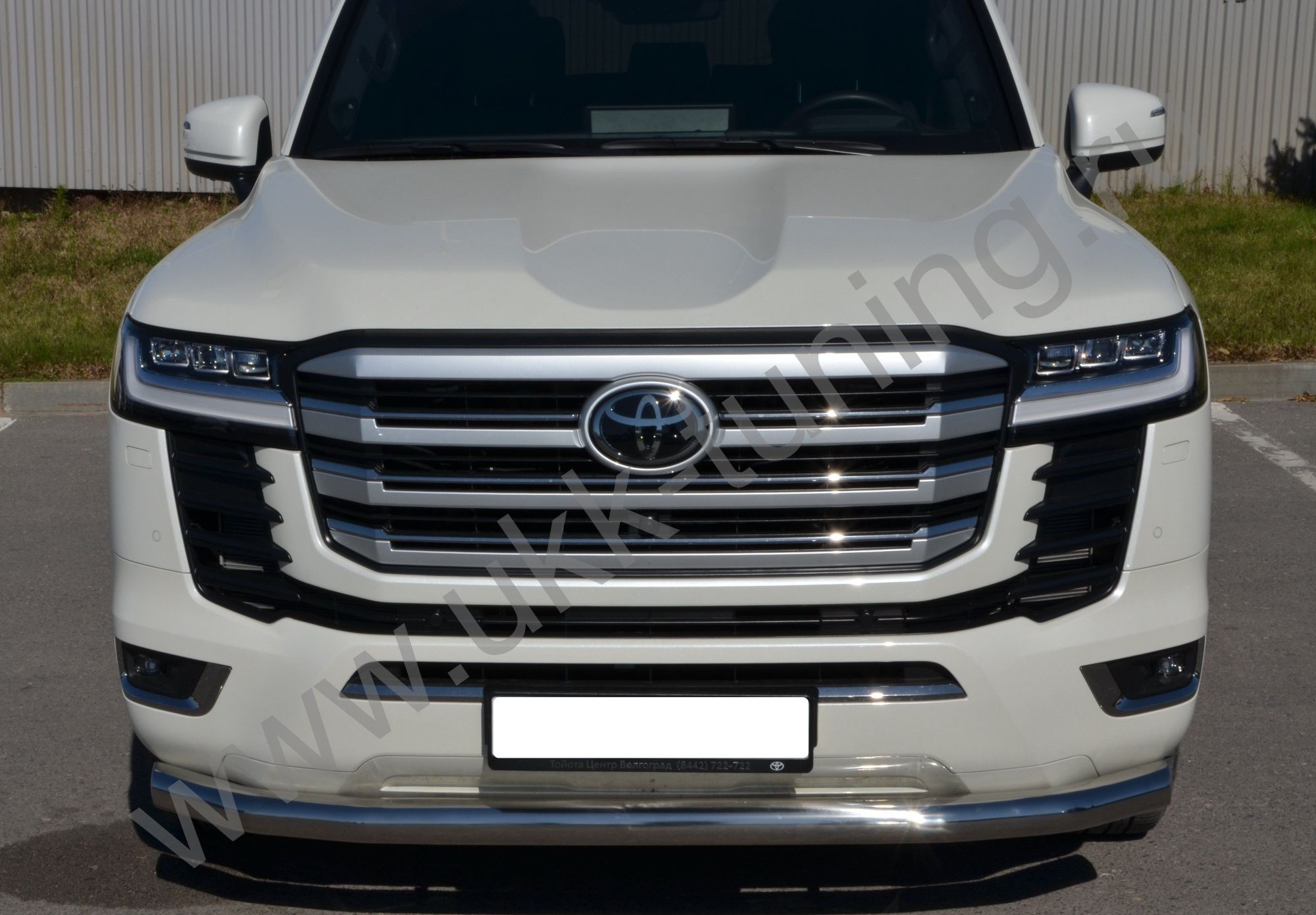 Защита переднего бампера Toyota Land Cruiser 300 c 2021 Защита переднего бампера Toyota Land Cruiser 300 c 2021