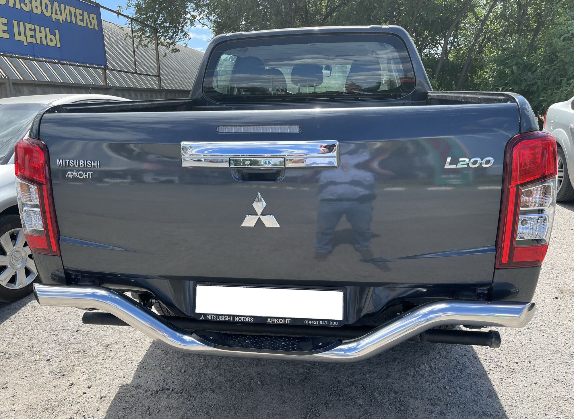 Защита заднего бампера Mitsubishi L200 с 2015 волна с проступью