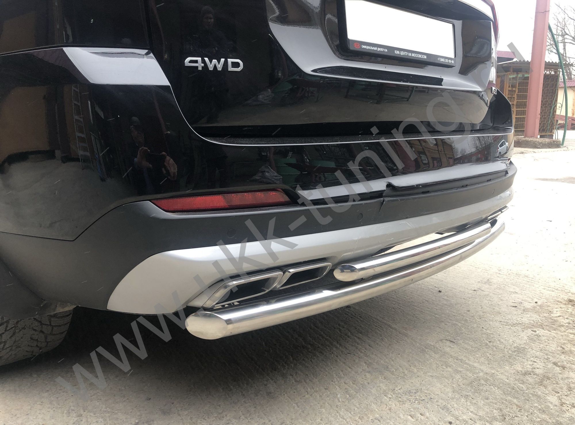 Защита заднего бампера Kia Mohave с 2021 двойная