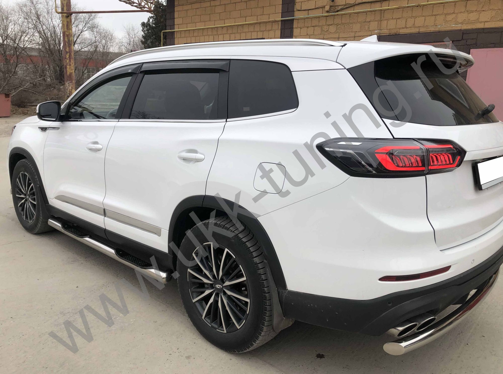 Боковые подножки Xcite X-Cross 8 с 2025 труба с проступью