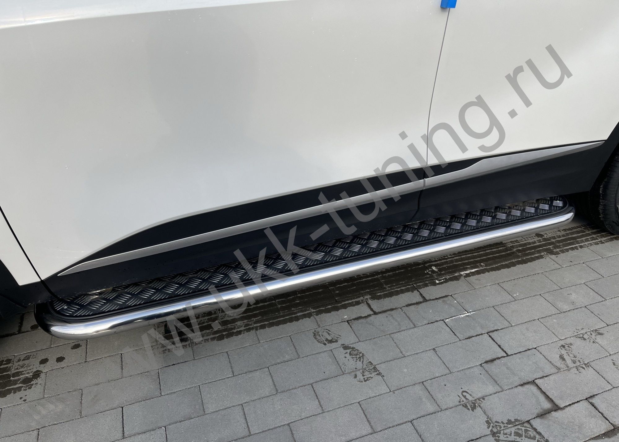 Пороги с накладным листом KIA Sportage 2022 комплектация GT-Line (кроме комплектации Style и X-Line)