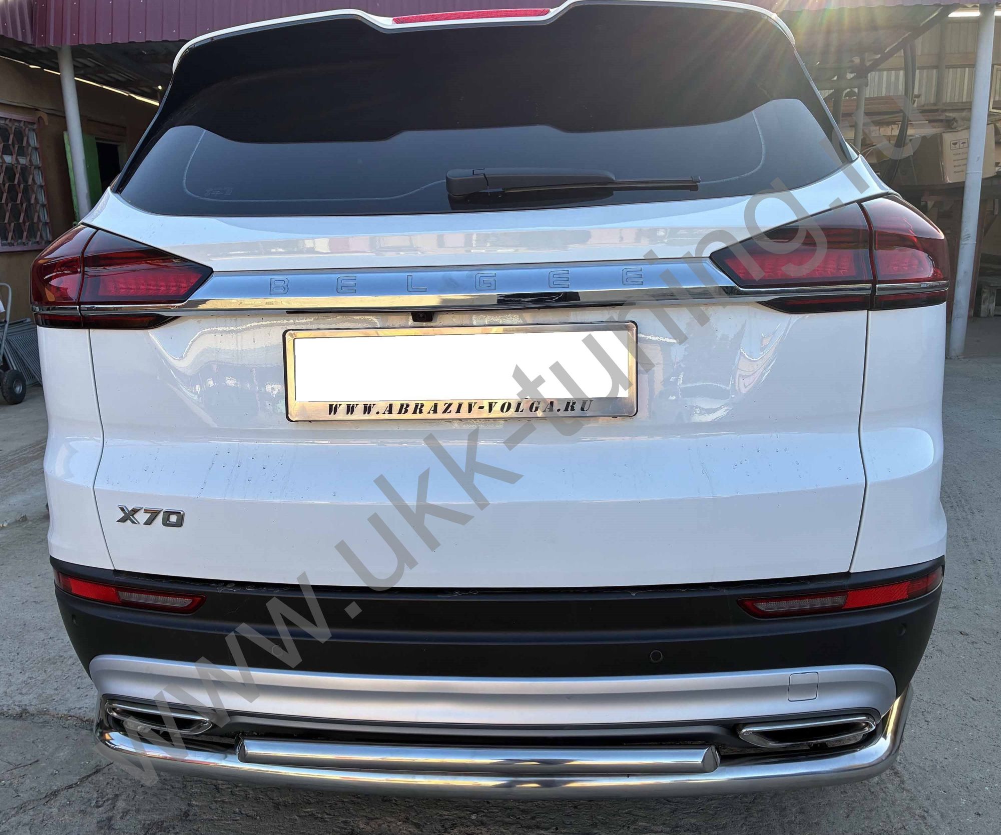 Защита заднего бампера угловая большая двойная Geely Atlas Pro с 2021