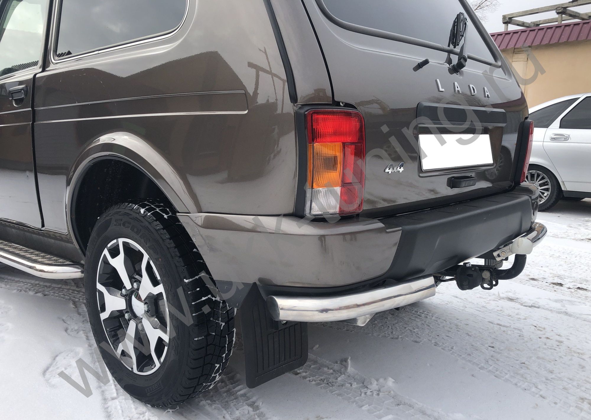 Защита заднего бампера угловая Lada Niva 2121 УРБАН с 2014 Защита заднего бампера угловая Lada Niva 2121 УРБАН с 2014