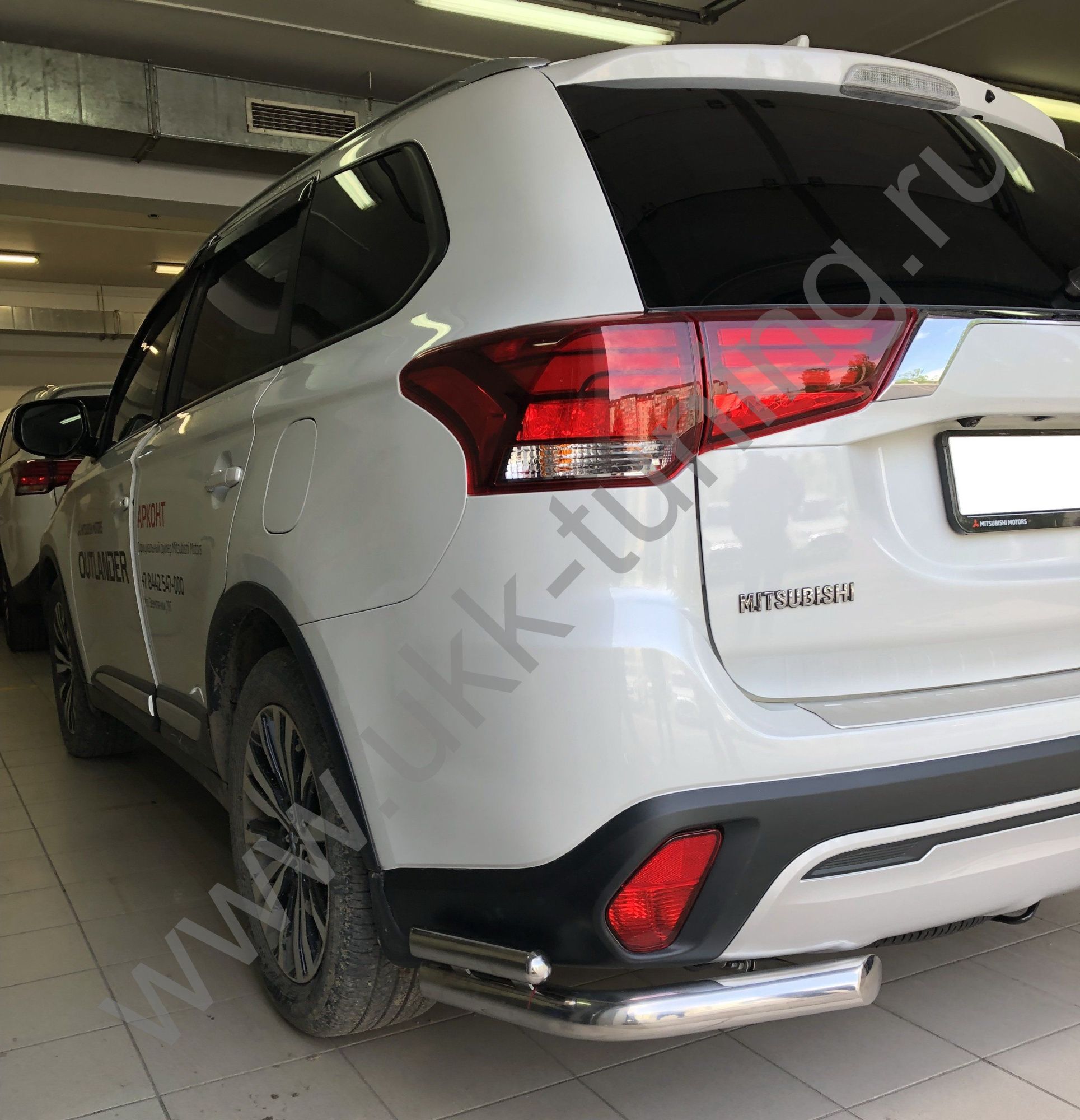 Защита заднего бампера двойная угловая MITSUBISHI Outlander с 2019 Защита заднего бампера двойная угловая MITSUBISHI Outlander с 2019