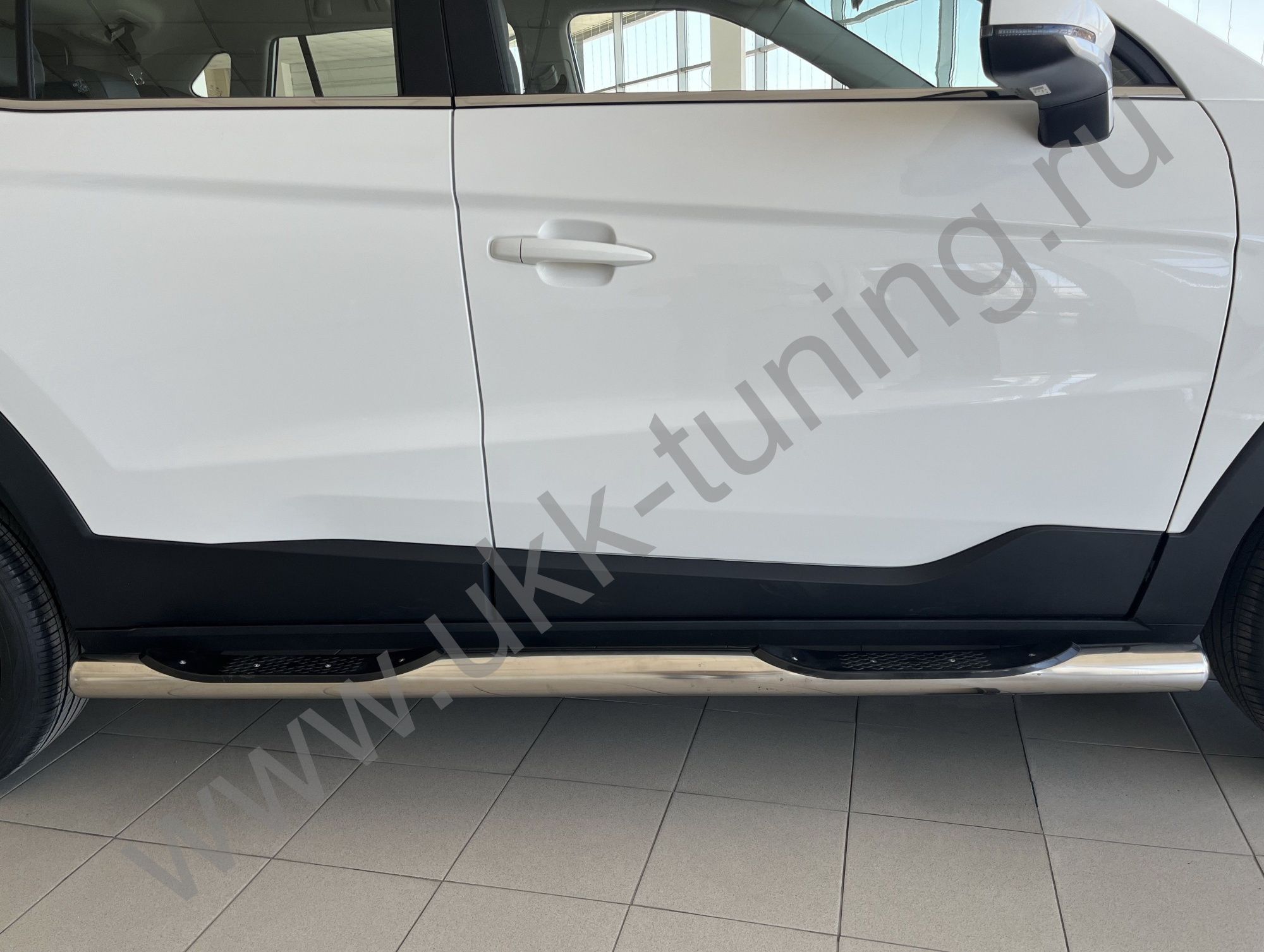 Пороги труба с проступью JAC JS4 с 2022