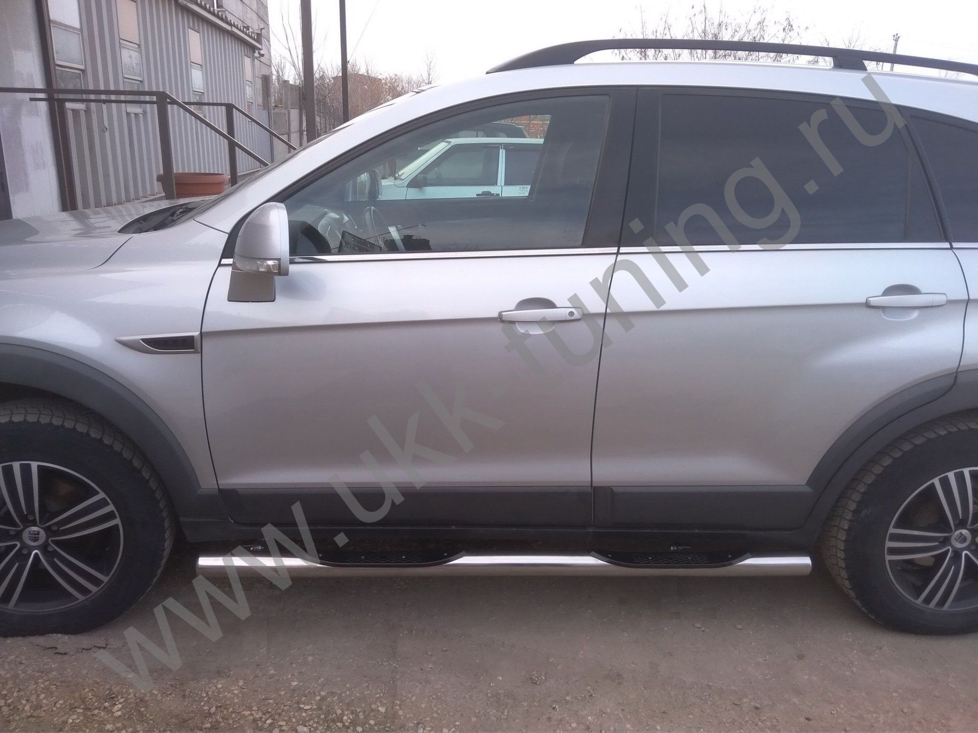 Пороги труба с проступью Chevrolet Captiva с 2012