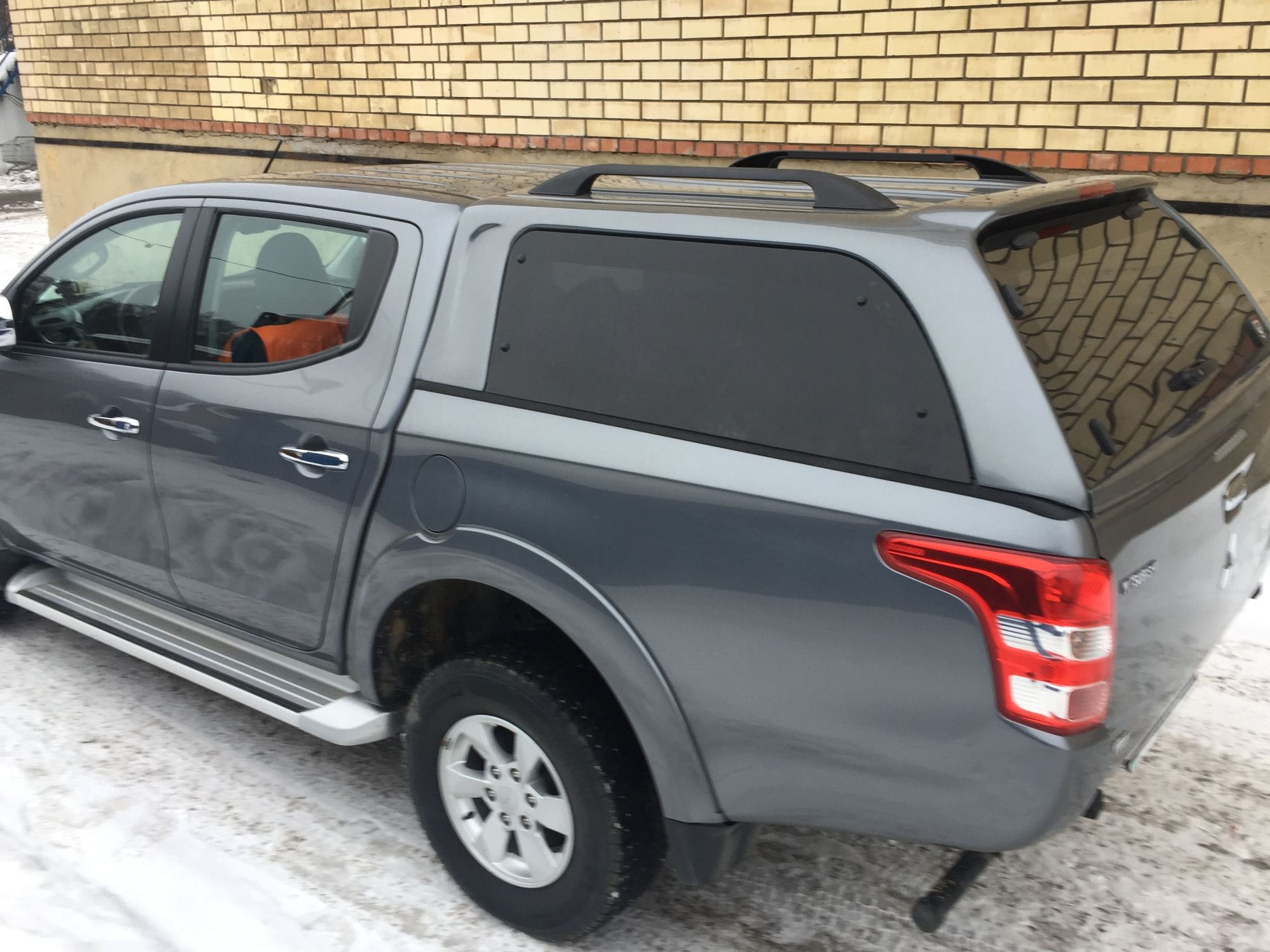 Кунг Mitsubishi L200 с 2015 RT(M5) Кунг Mitsubishi L200 с 2015 RT(M5)