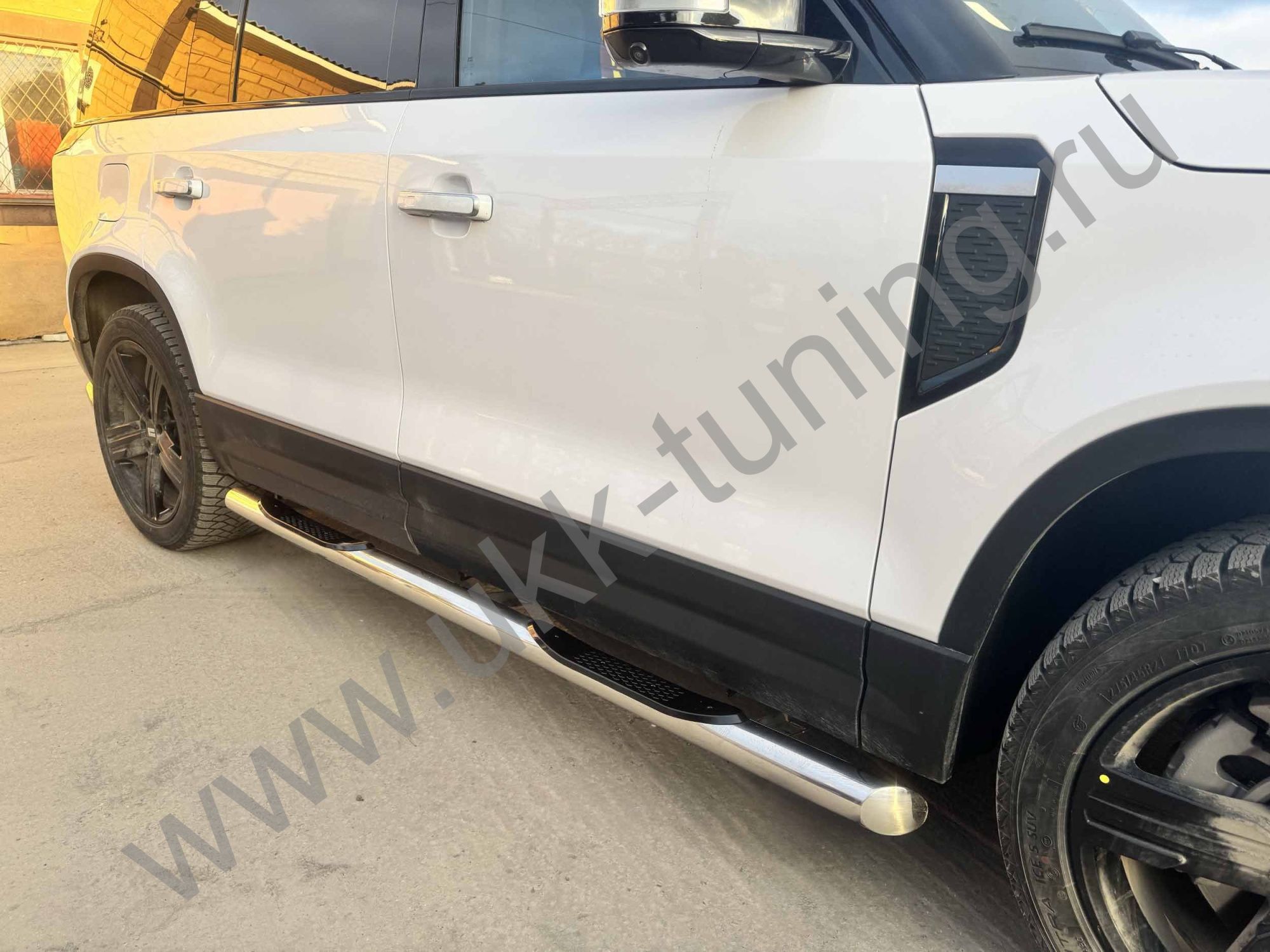 Боковые подножки ROX 01 труба с проступью