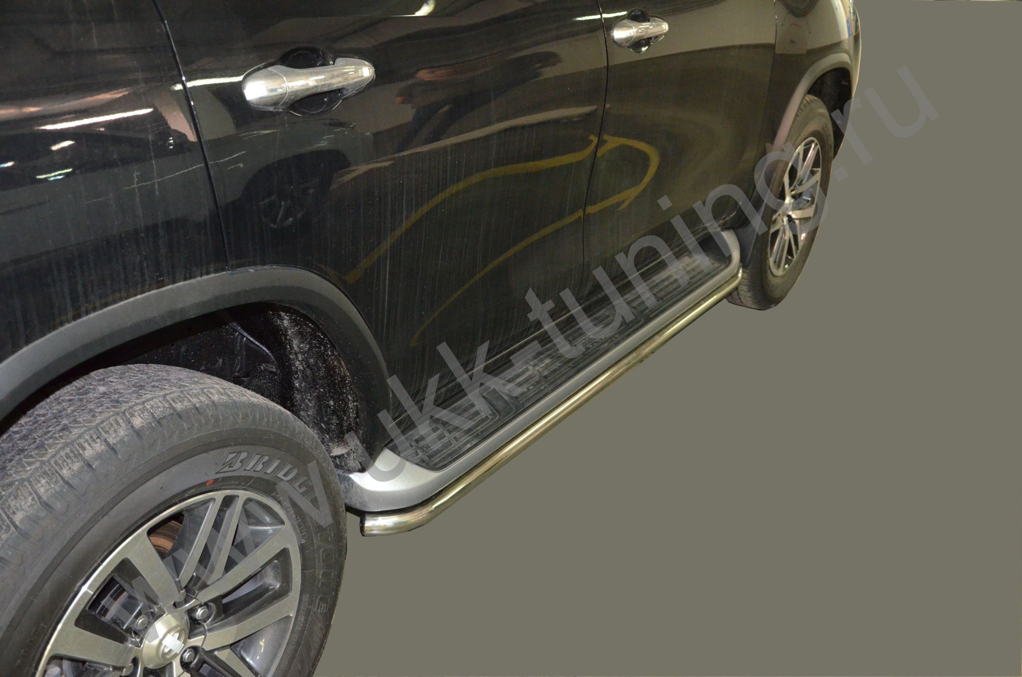 Защита штатного порога Toyota Fortuner с 2017 Защита штатного порога Toyota Fortuner с 2017