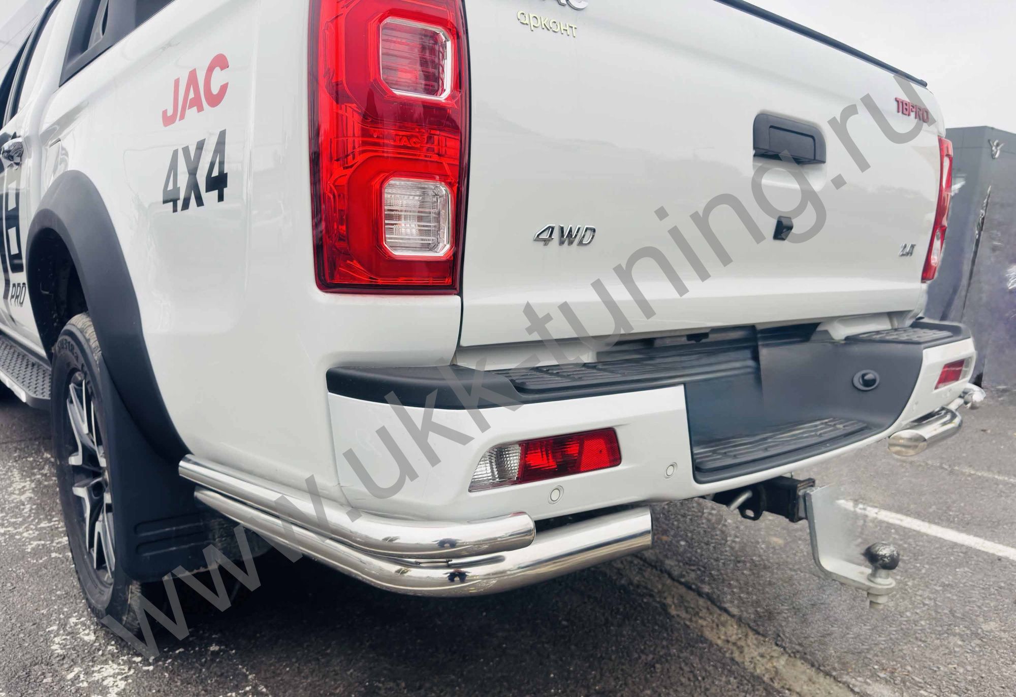 Защита заднего бампера угловая двойная Jac T8 Pro 2020