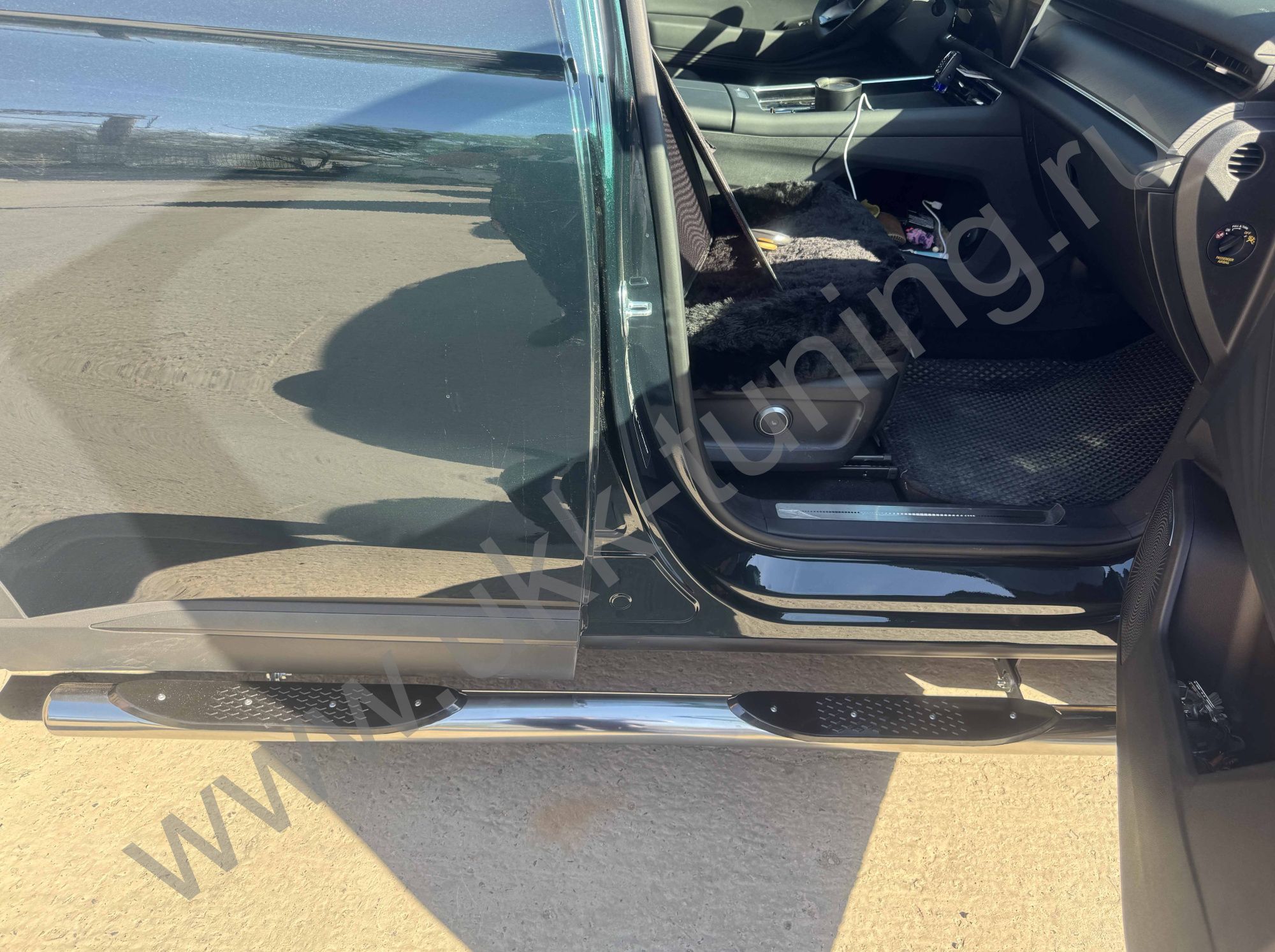 Боковые подножки Chery Tiggo 9 с 2024 труба с проступью