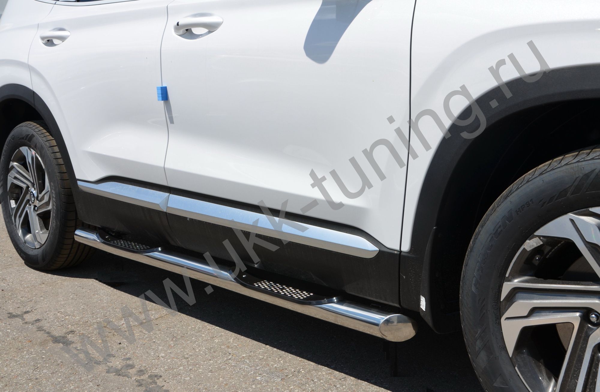Пороги труба с проступью Hyundai Santa Fe с 2021 Пороги труба с проступью Hyundai Santa Fe с 2021