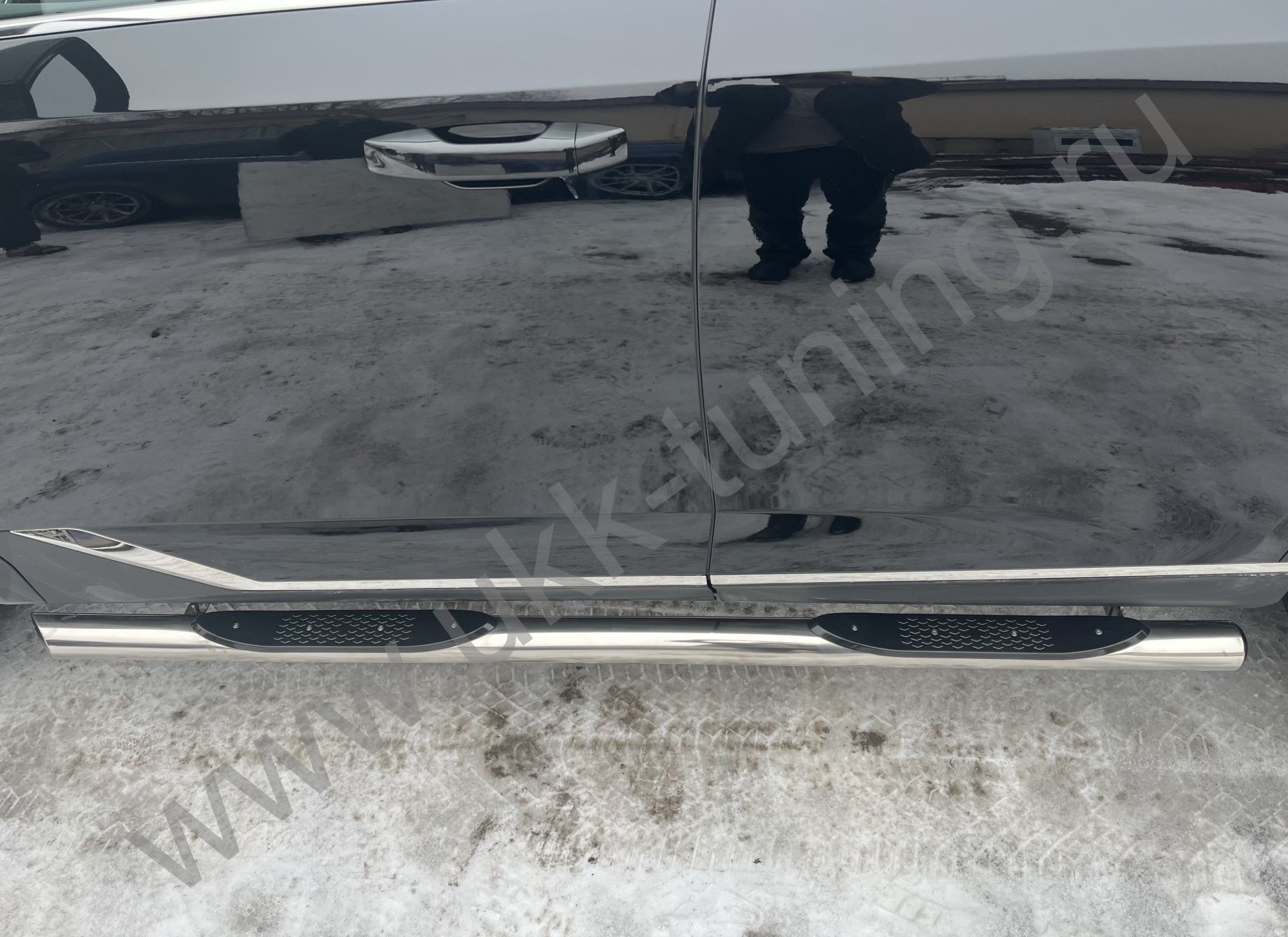 Боковые подножки GAC GS8 с 2023 труба с проступью