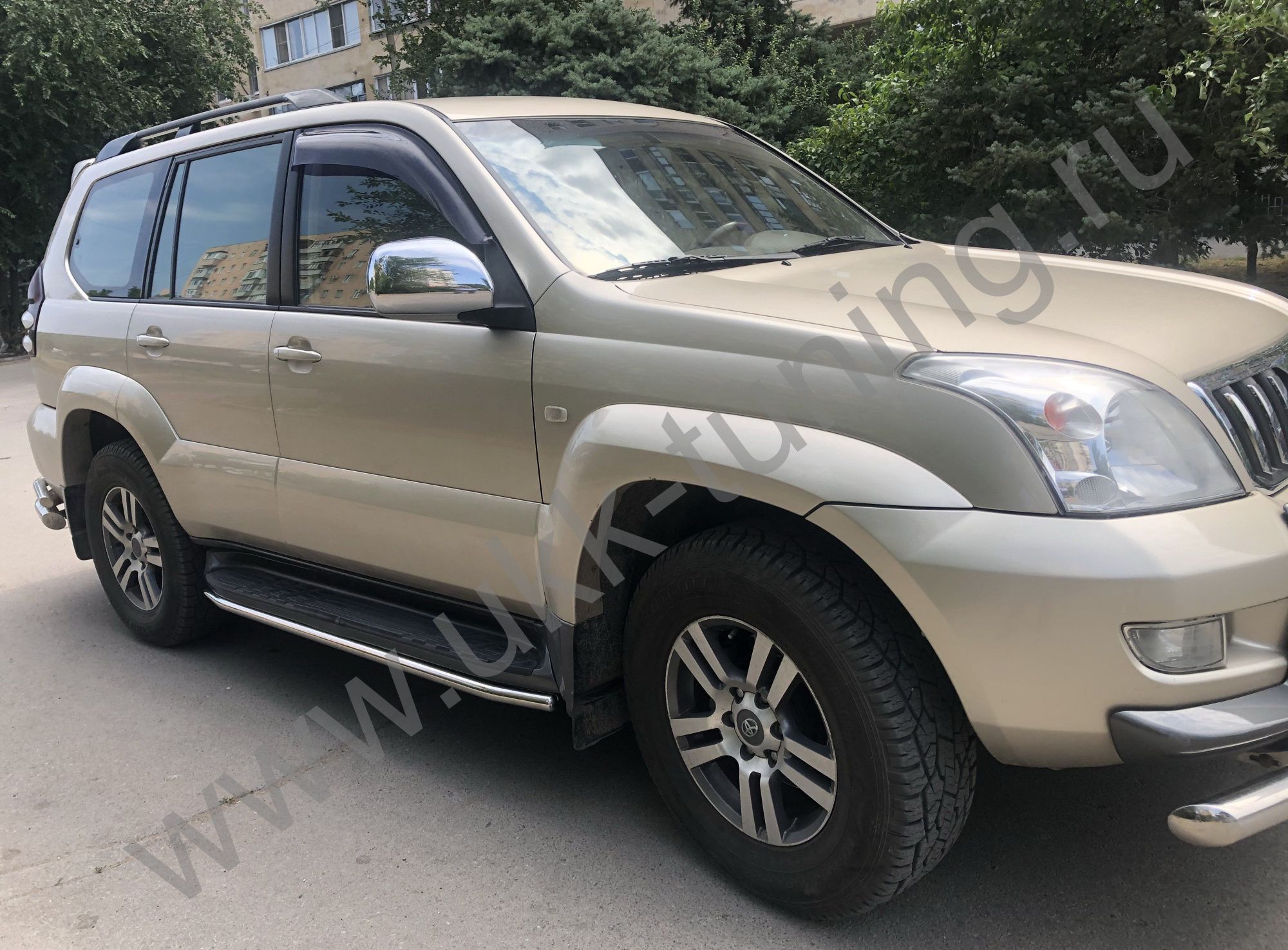 Защита штатного порога под порог Toyota Land Cruiser Prado 120 с 2003-2009 Защита штатного порога под порог Toyota Land Cruiser Prado 120 с 2003-2009