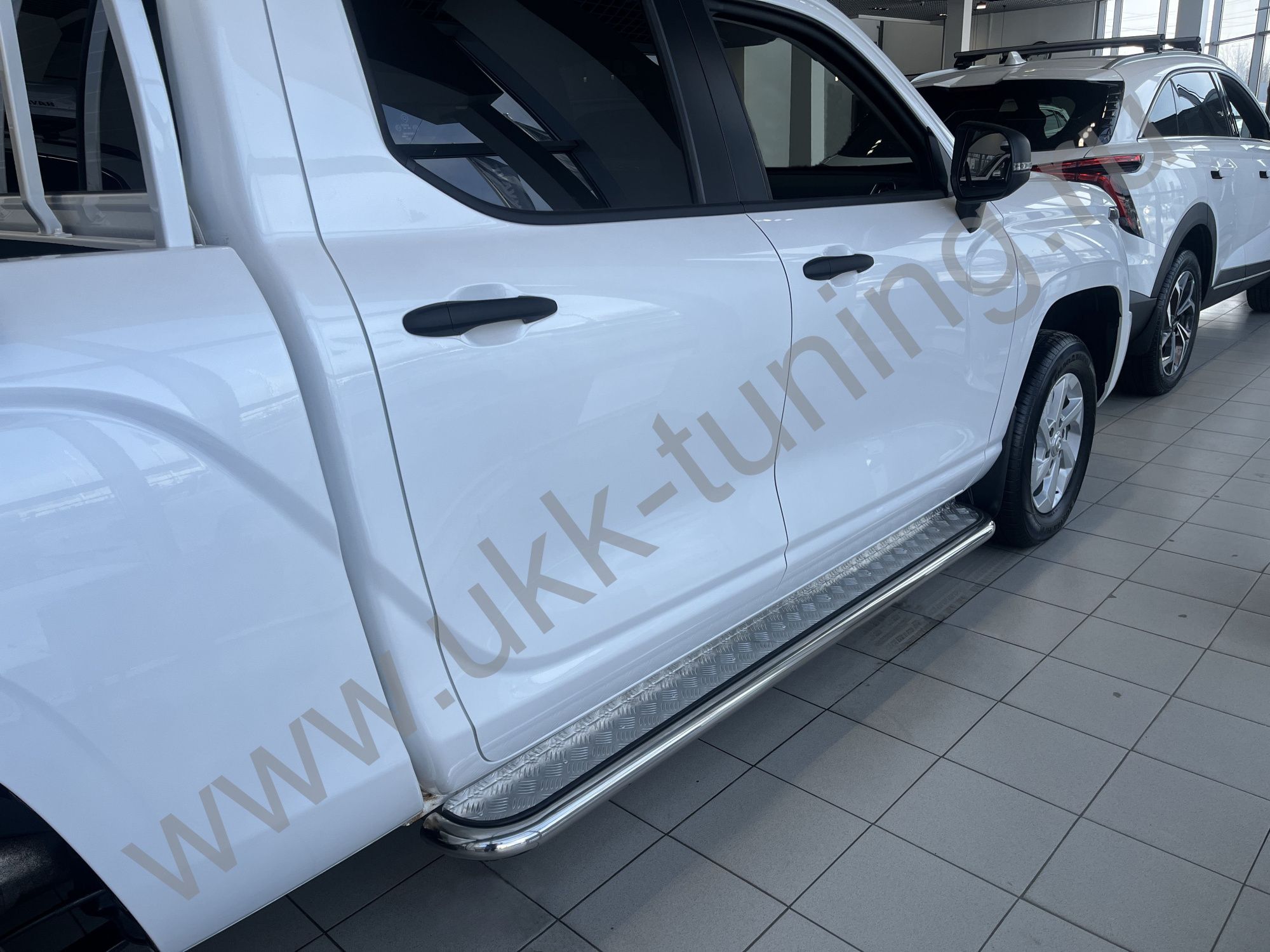 Боковые подножки Great Wall Poer King Kong c 2023 с накладным листом