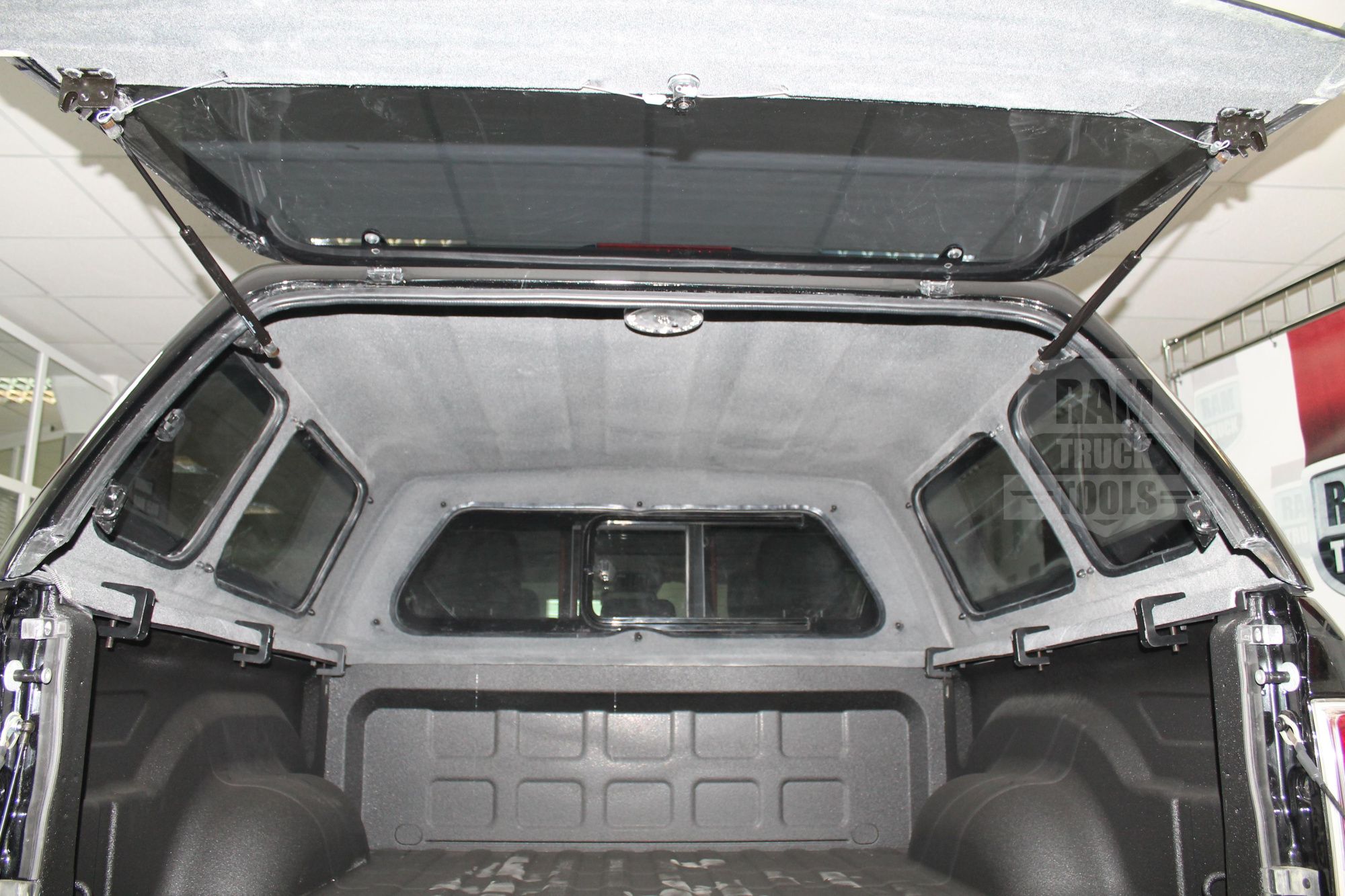 Кунг Dodge Ram Quad Cab c 2009-2017 RT(DR2 ) 4 поколение