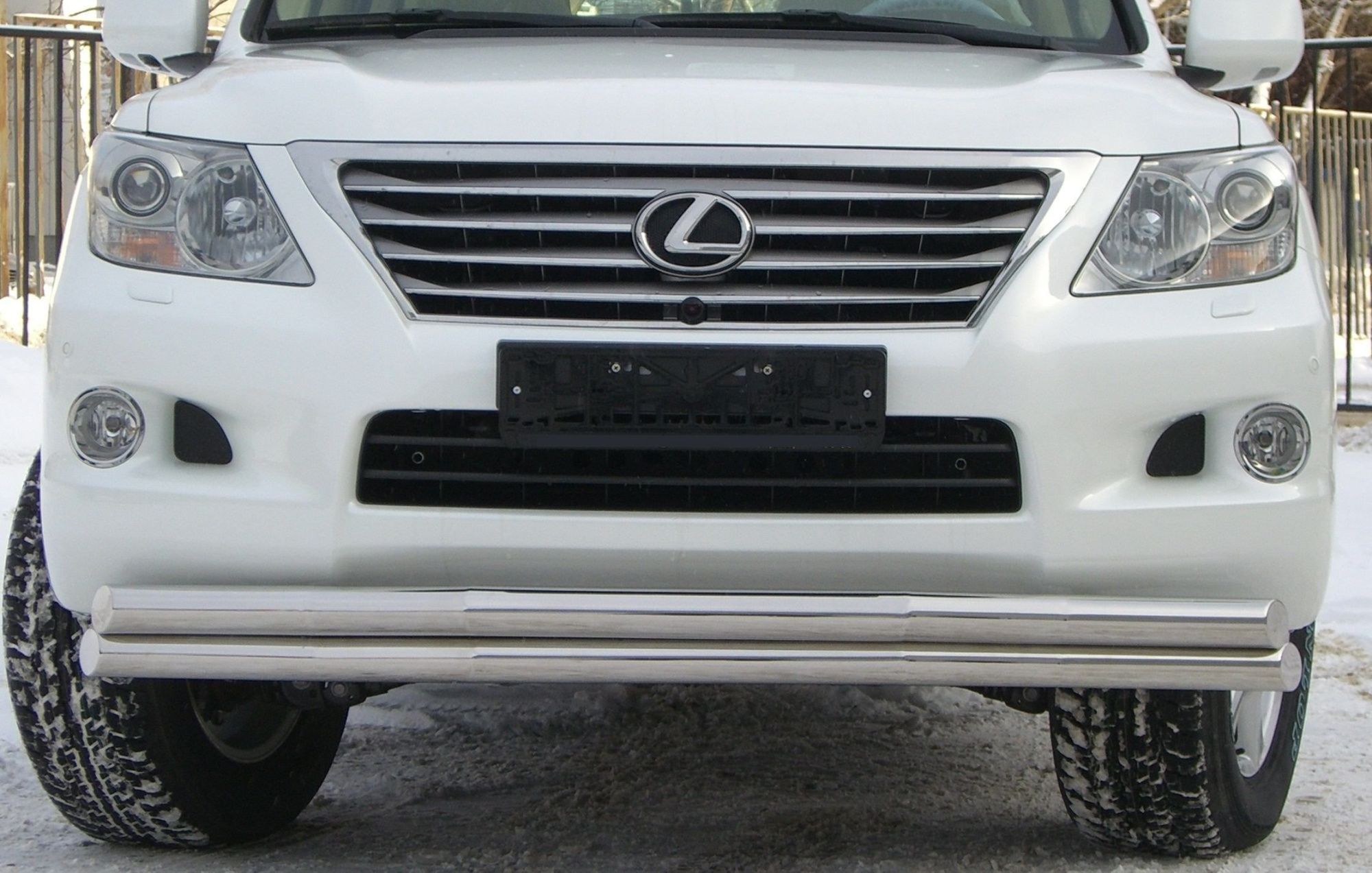 Lexus LX 570 2007-2011 Защита переднего бампера d63/63 (секции) LLZ-000265