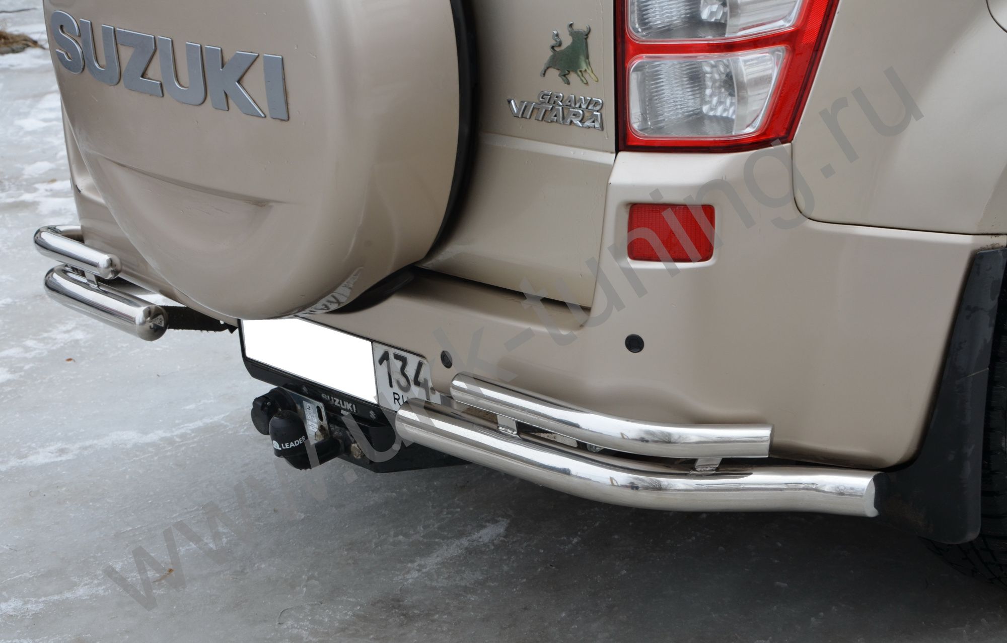 Защита заднего бампера угловая двойная Suzuki Grand Vitara с 2013-2015